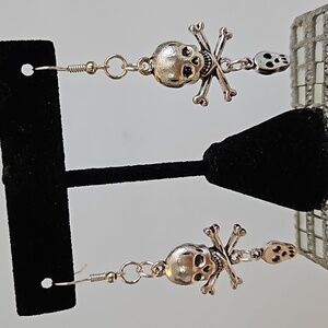 PIRATE Silvertone Skull & Crossbones Pierced Earrings
